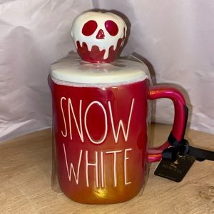 Rae Dunn Snow White Mug ❤️